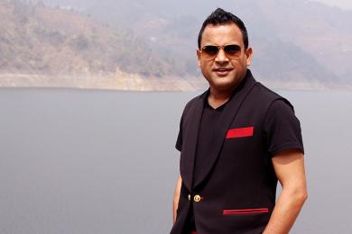 ‘हाँस्नेले नै जिन्दगीमा केही गर्छ’ 